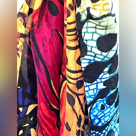 Vibrant Multicolor Scarf with Abstract Design Butterfly Design - Picture 14 of 15